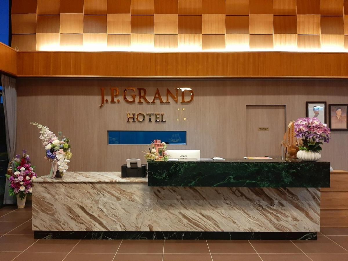 J.P.Grand Hotel 트랏 외부 사진